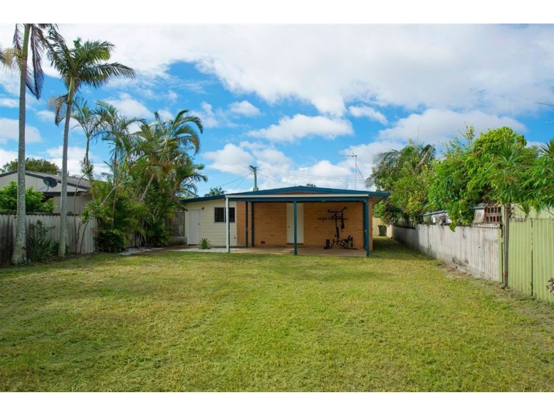 4 Nambur Street, Runaway Bay QLD 4216