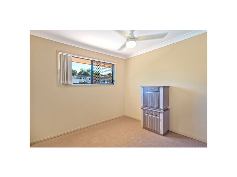 2/13 Thelma Avenue, Biggera Waters QLD 4216