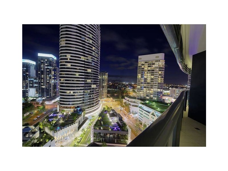 19 Elizabeth Avenue, Broadbeach QLD 4218