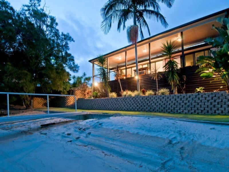 1 Winch Crt, Mermaid Waters QLD 4218