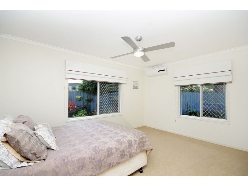 10 Monteclair Court, Mermaid Waters QLD 4218