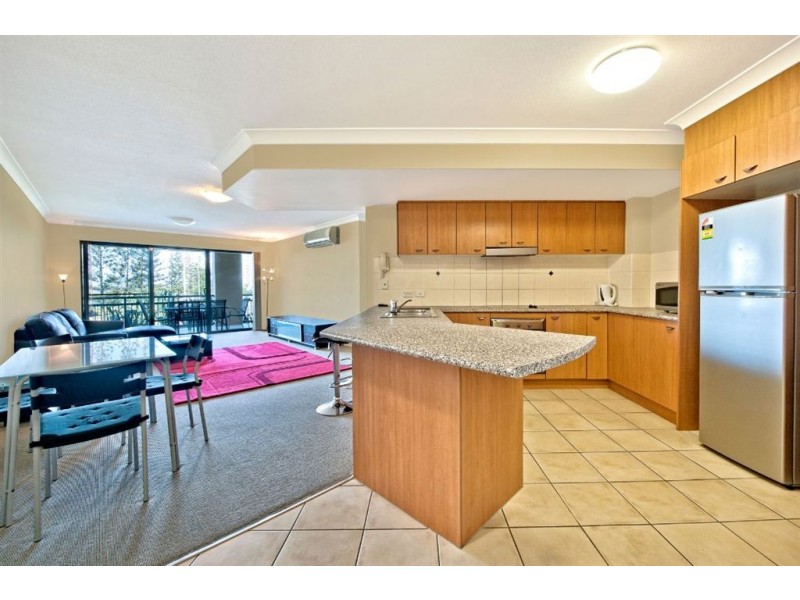 324/392 Marine Parade, Labrador QLD 4215