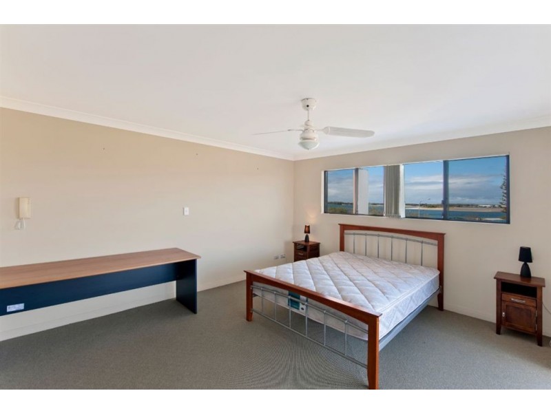 324/392 Marine Parade, Labrador QLD 4215