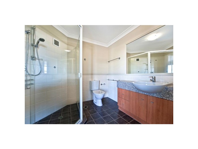 324/392 Marine Parade, Labrador QLD 4215