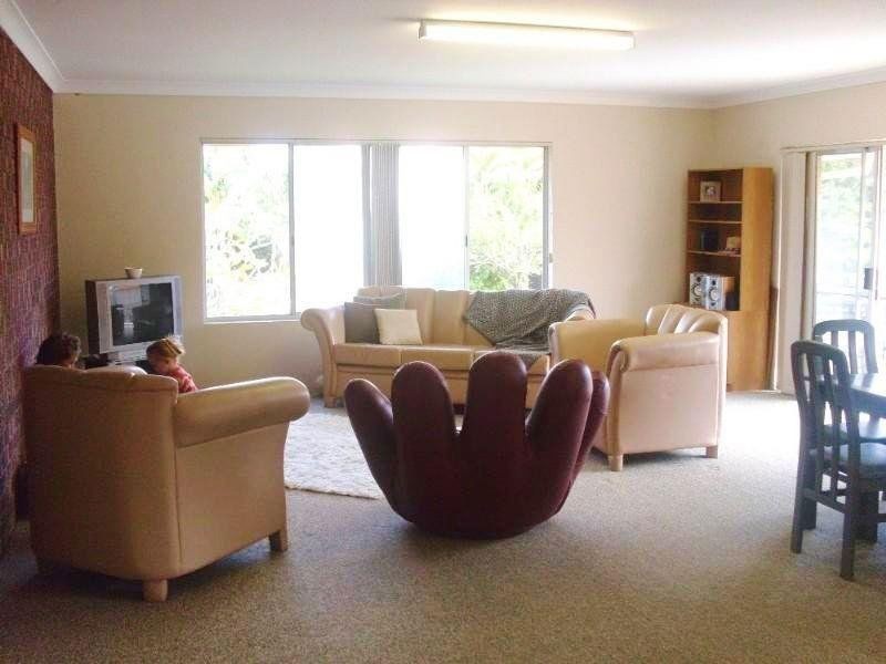 4/17 Madang Cres, Runaway Bay QLD 4216