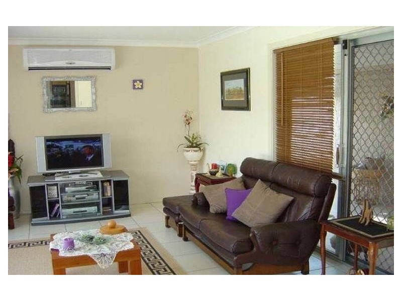 10 Moana Park, Broadbeach Waters QLD 4218