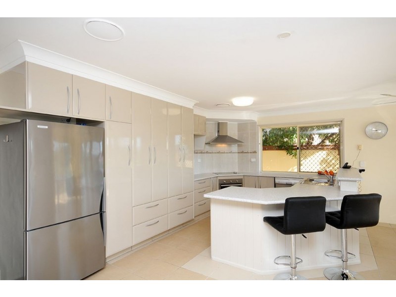 58 Martingale Circuit, Clear Island Waters QLD 4226