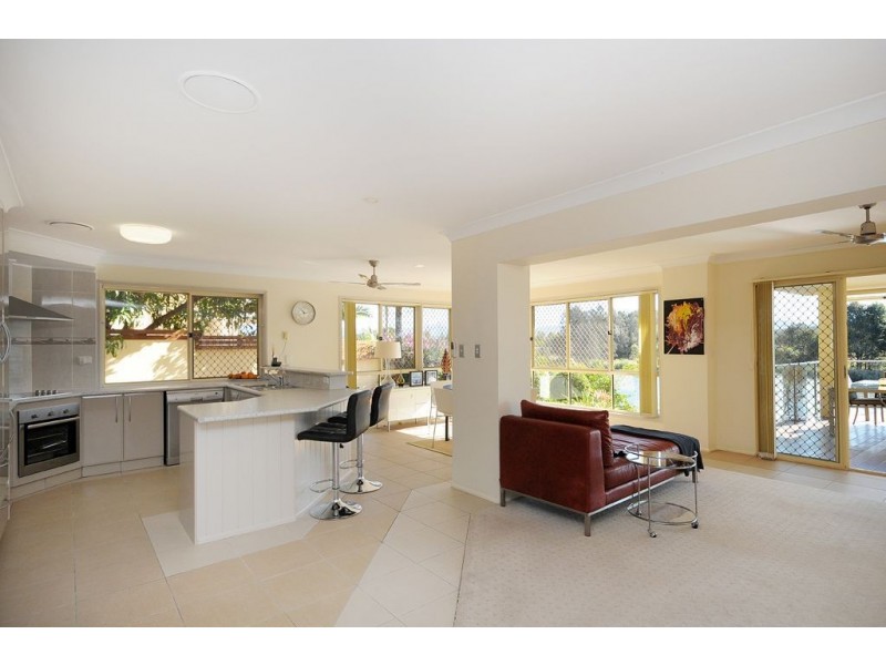 58 Martingale Circuit, Clear Island Waters QLD 4226