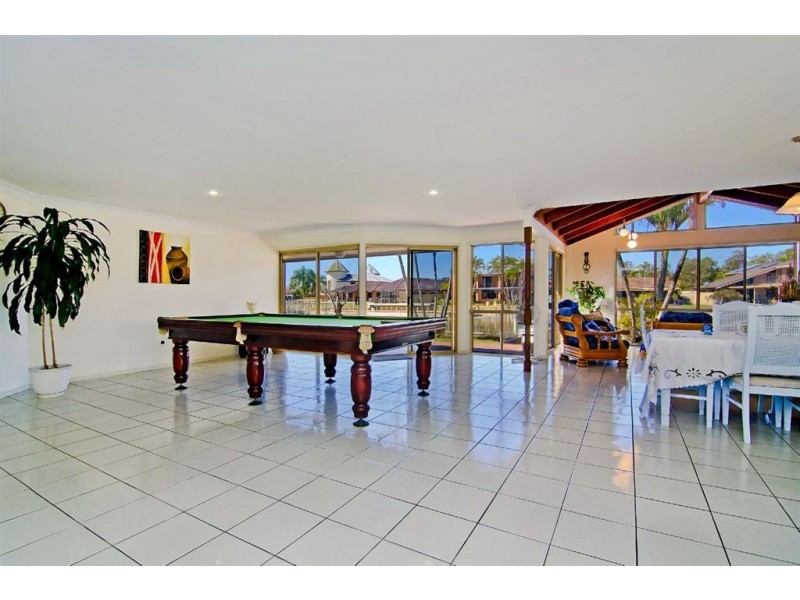 56 Walter Raleigh Crescent, Hollywell QLD 4216