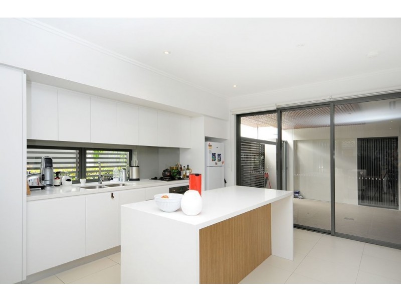 9/9 Moores Crescent, Varsity Lakes QLD 4227
