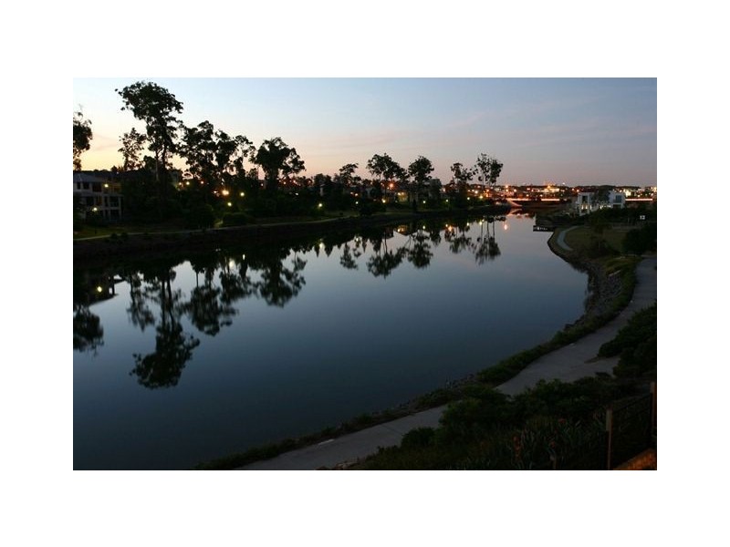 1/12 Port Peyra Crescent, Varsity Lakes QLD 4227