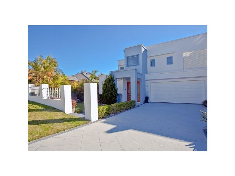 1/12 Port Peyra Crescent, Varsity Lakes QLD 4227