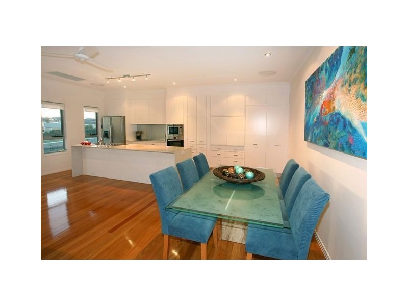 1/12 Port Peyra Crescent, Varsity Lakes QLD 4227