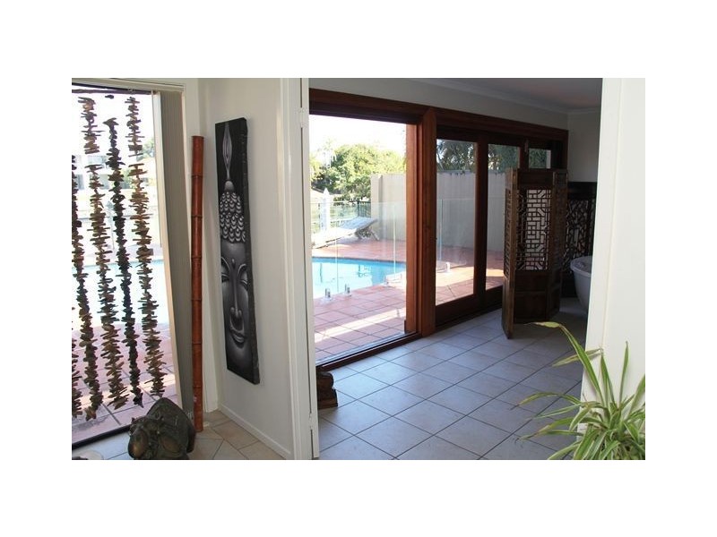 5 – 7 Allambi Avenue, Broadbeach Waters QLD 4218
