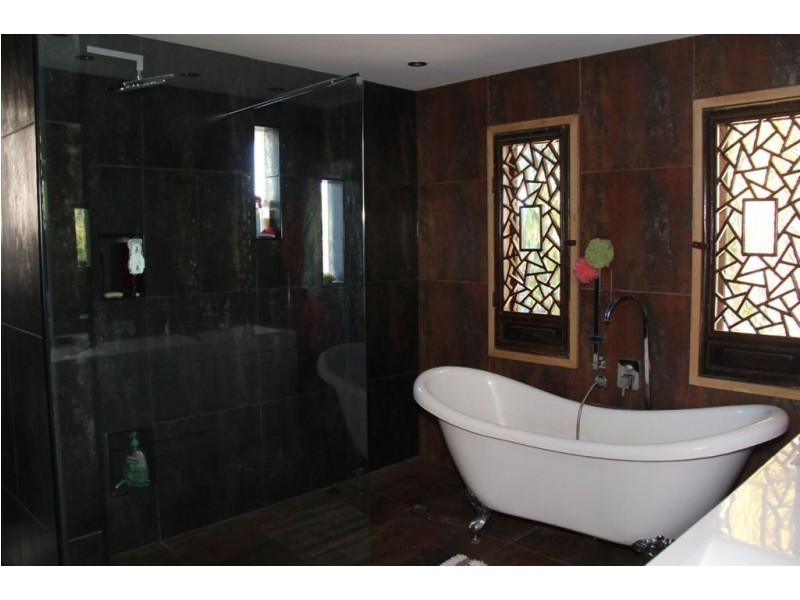 40 Fremar Street, Broadbeach Waters QLD 4218