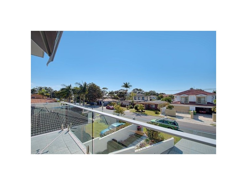 2/24 Teal Avenue, Paradise Point QLD 4216