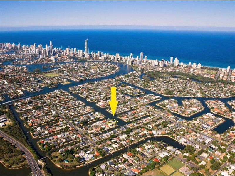 17 Monte Vista Ct, Broadbeach Waters QLD 4218