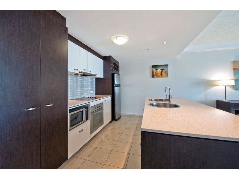 18 Fern Street, Surfers Paradise QLD 4217