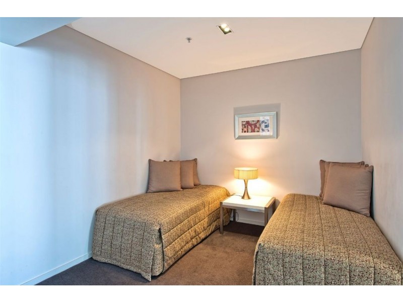 1004/89 Surf Parade, Broadbeach QLD 4218