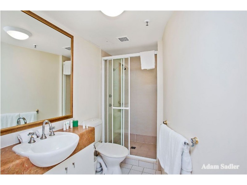 1134/2623 Gold Coast Highway, Broadbeach QLD 4218
