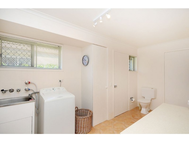 26 Long Island Court, Mermaid Waters QLD 4218