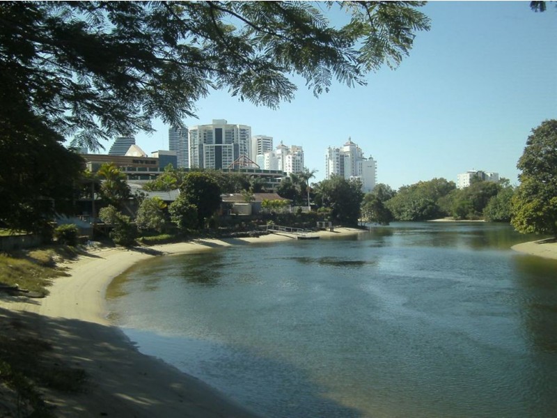 3 Le Mans Drive, Mermaid Waters QLD 4218