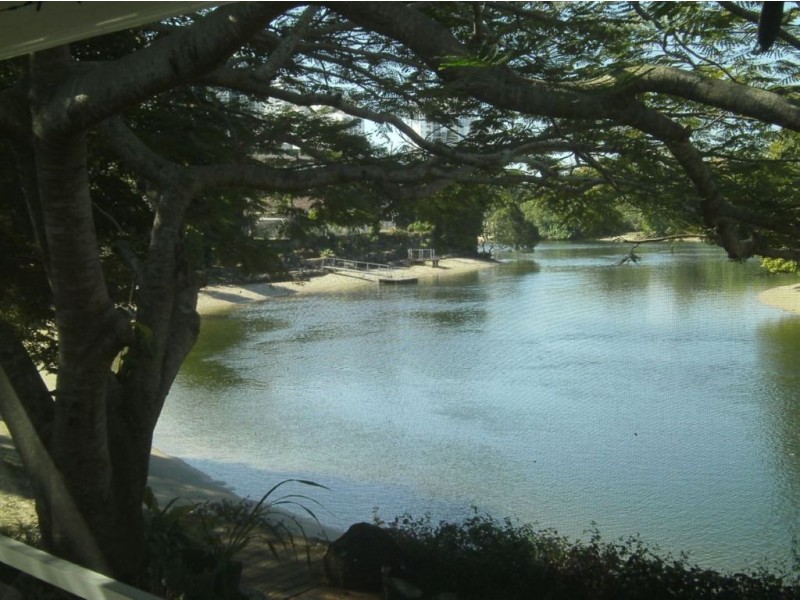 3 Le Mans Drive, Mermaid Waters QLD 4218