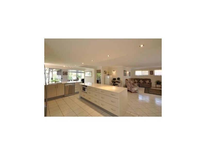 3 Le Mans Drive, Mermaid Waters QLD 4218