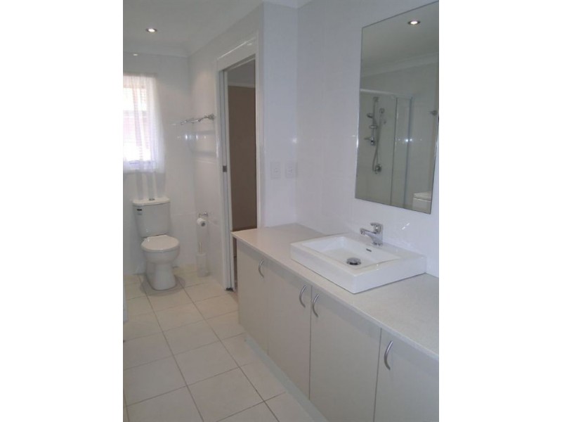 3 Le Mans Drive, Mermaid Waters QLD 4218