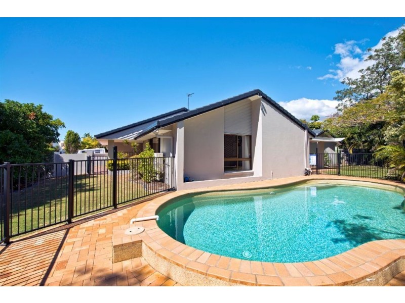 29 Wild Duck Drive, Mermaid Waters QLD 4218