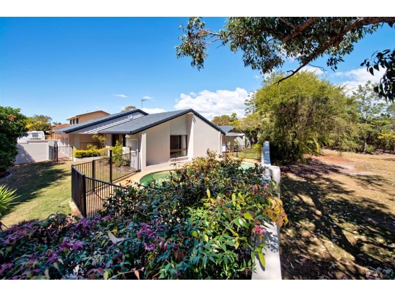 29 Wild Duck Drive, Mermaid Waters QLD 4218