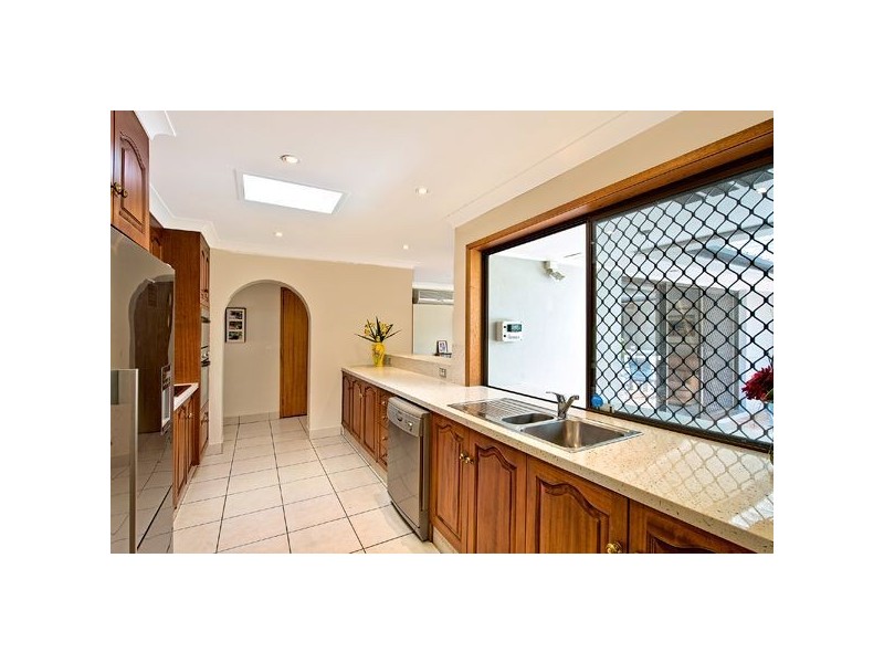 29 Wild Duck Drive, Mermaid Waters QLD 4218