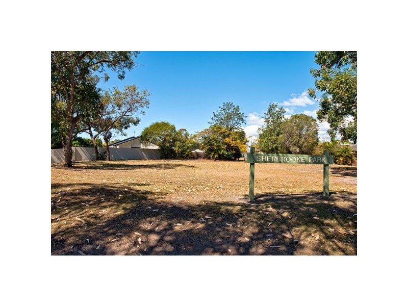 29 Wild Duck Drive, Mermaid Waters QLD 4218
