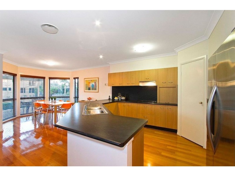 34 Sunshine Boulevard, Broadbeach Waters QLD 4218