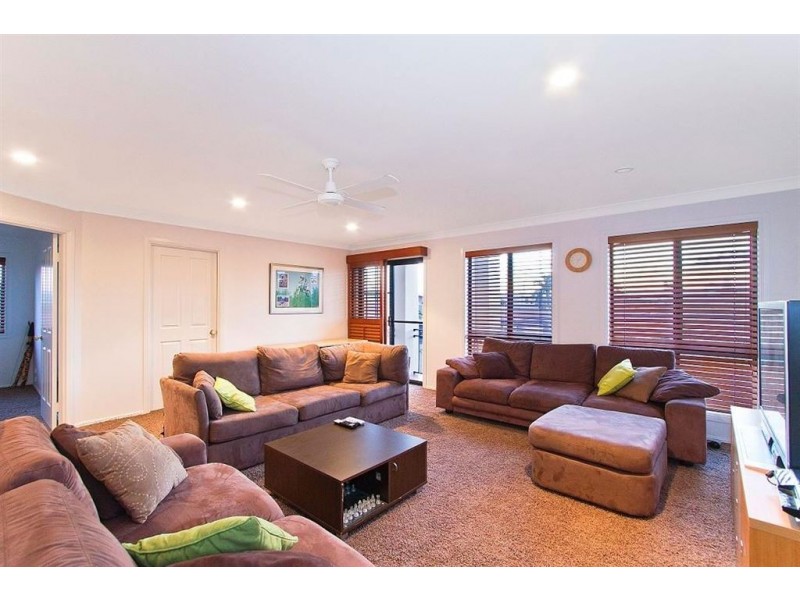 34 Sunshine Boulevard, Broadbeach Waters QLD 4218