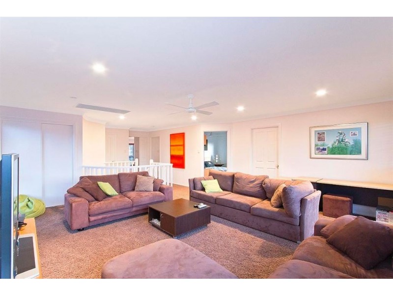 34 Sunshine Boulevard, Broadbeach Waters QLD 4218