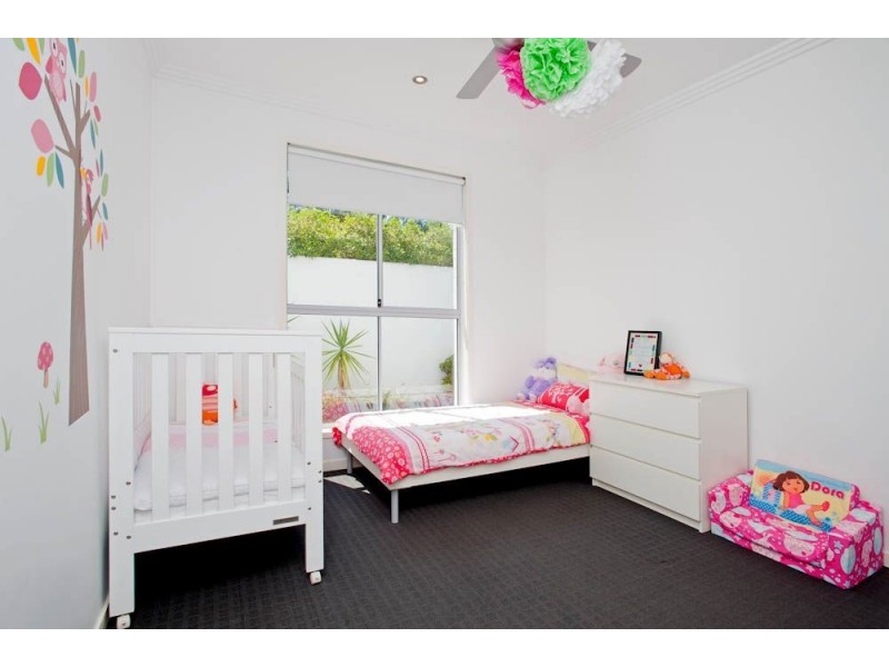 106 Compass Drive, Biggera Waters QLD 4216