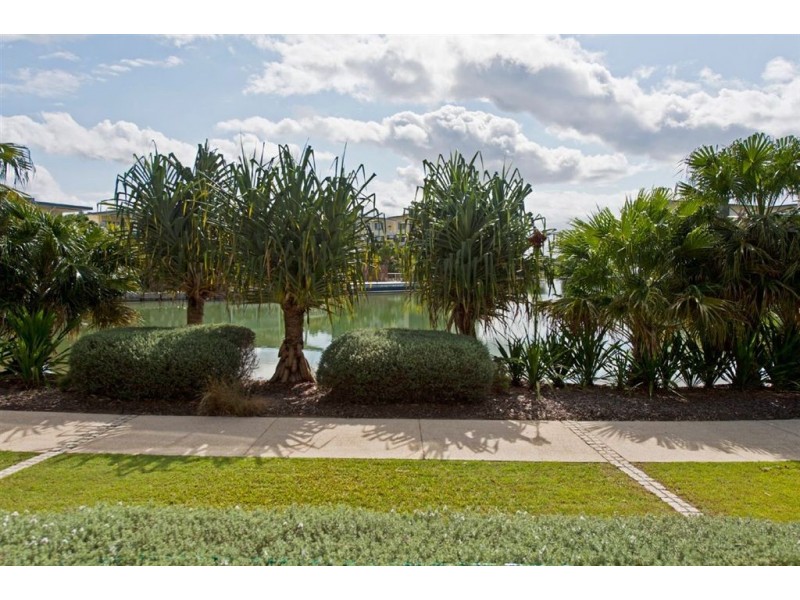 315/3 Pendraat Parade, Hope Island QLD 4212