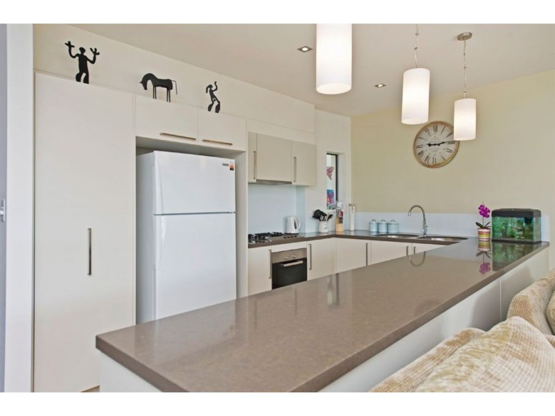 315/3 Pendraat Parade, Hope Island QLD 4212