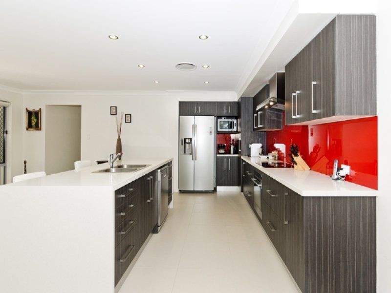 105 Parasol St, Ashmore QLD 4214