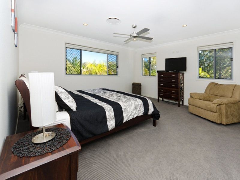 105 Parasol St, Ashmore QLD 4214