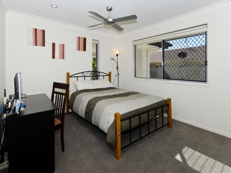 105 Parasol St, Ashmore QLD 4214