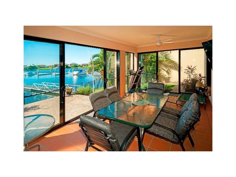 517 Oyster Cove Promenade, Helensvale QLD 4212