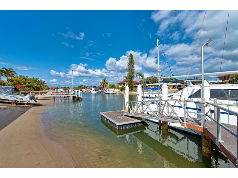 26 Drysdale Place, Paradise Point QLD 4216
