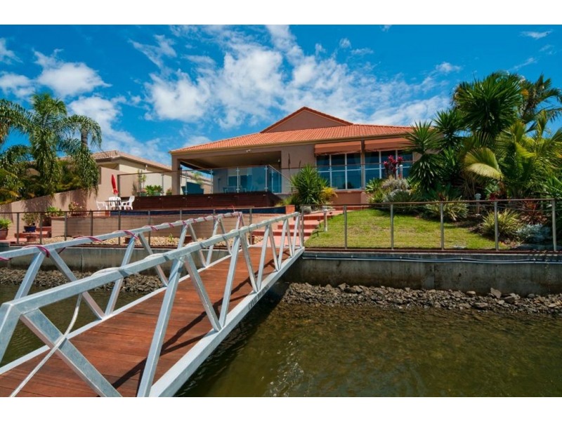 10 Grand Canal Way, Runaway Bay QLD 4216