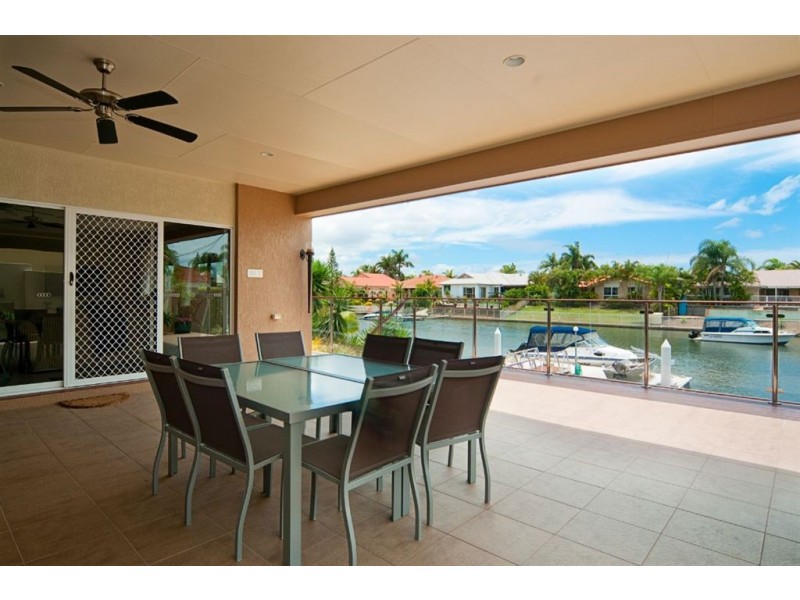 10 Grand Canal Way, Runaway Bay QLD 4216