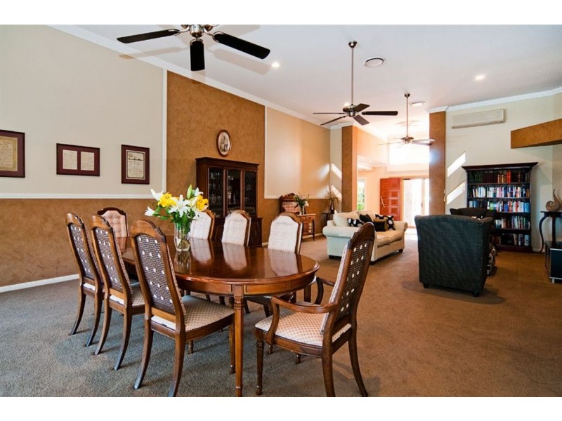 10 Grand Canal Way, Runaway Bay QLD 4216