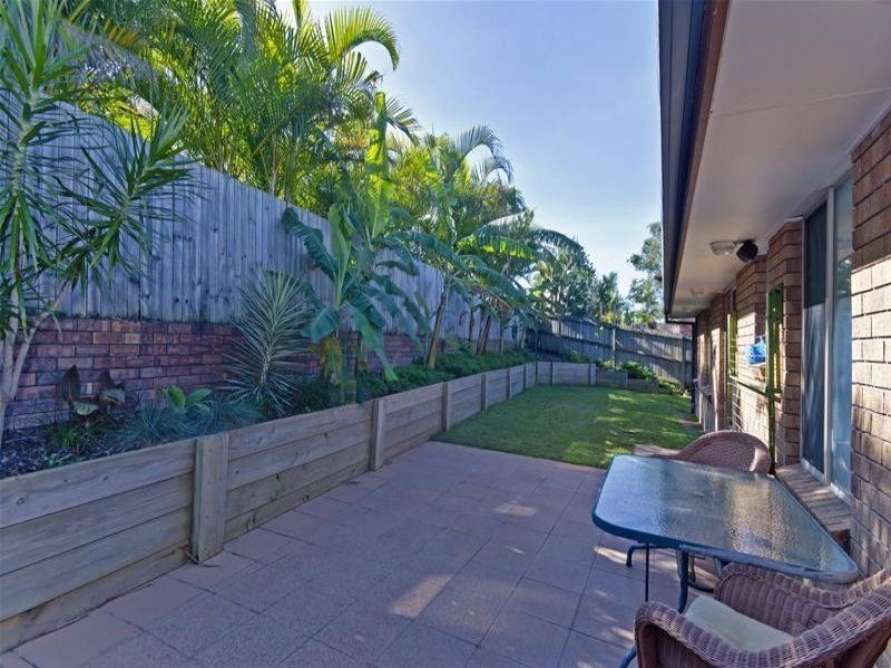 17 Myrtle Court, Palm Beach QLD 4221