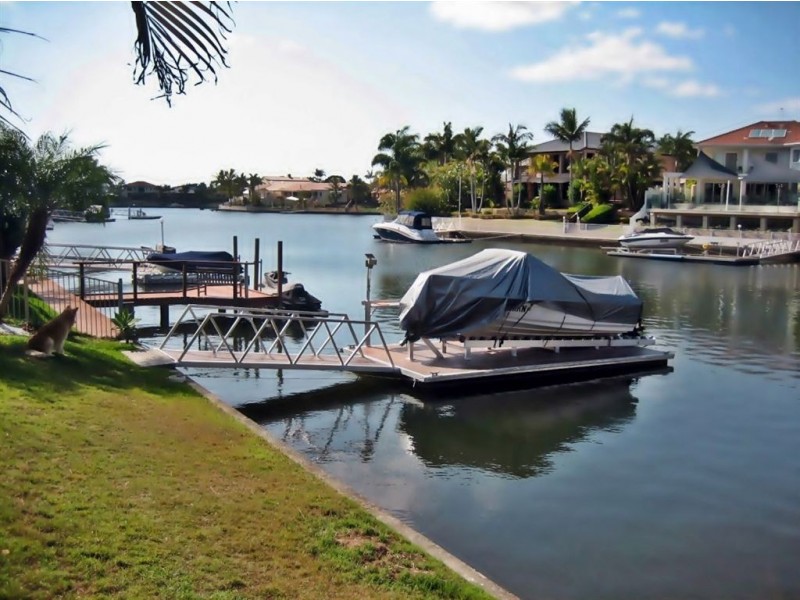 3 Montego Court, Mermaid Waters QLD 4218