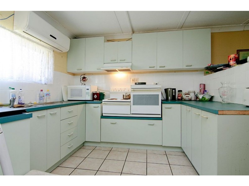 31 Coombe Avenue, Hope Island QLD 4212